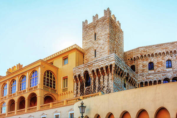 Elegant Historic Castle Architecture Wall Art