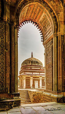 Heritage Wall Art featuring the photograph Qutub Minar Mosque by Steven Dos Remedios