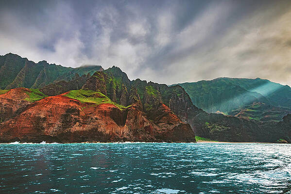 Paradise Photograph - Ray Of Sunlight - Na Pali Coast - Kauai, Hawaii by Abbie Warnock