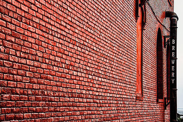 Michigan Photograph - Red Brick Brewery by Vi Ray