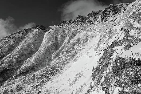 Mountain Wall Art featuring the photograph Rocky Ridge, Tuckerman Ravine by Jeff Sinon