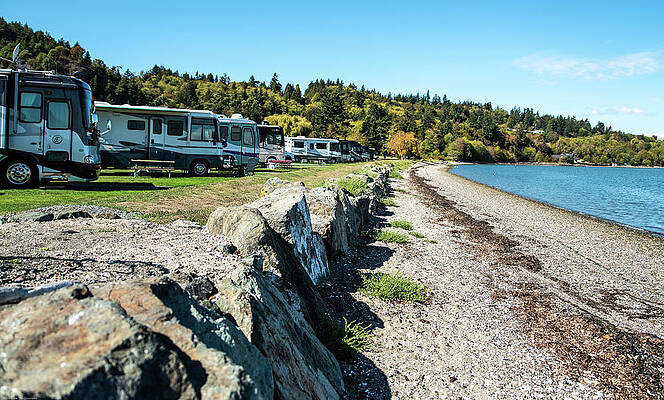 Beach Photograph - RVs At The Beach by Tom Cochran
