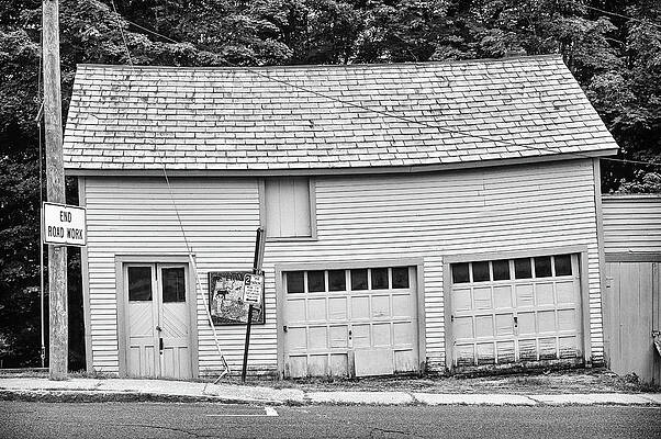 Wall Art featuring the photograph Sagging Ridge Line by Steven Nelson