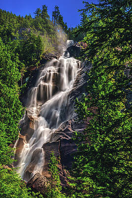 Park Photograph - Shannon Falls, British Columbia - Vertical by Abbie Warnock