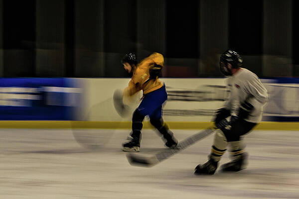 Bend Photograph - Slap Shot by Tim Lyden