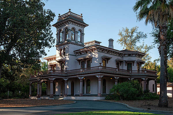 Sky Wall Art featuring the photograph Sunrise At The Mansion by Charlie Osborn
