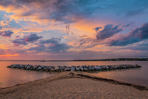 Water Photograph - Sunset At Yorktowwn by David Fountain