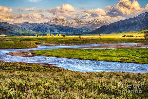 Sunset Over Lamar Valley Wall Art