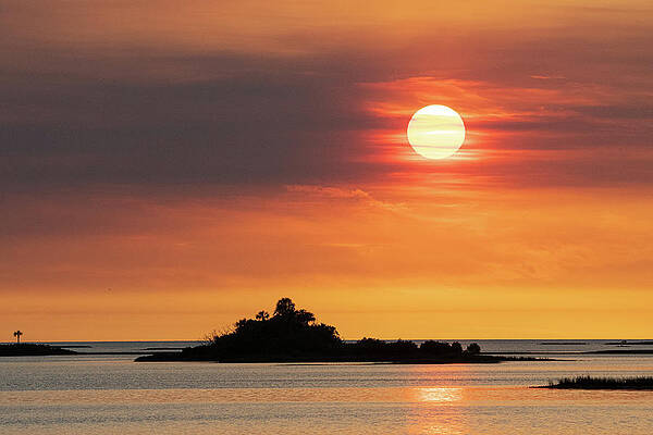 Color Image Wall Art featuring the photograph Sunset On The Gulf by Michael Warren