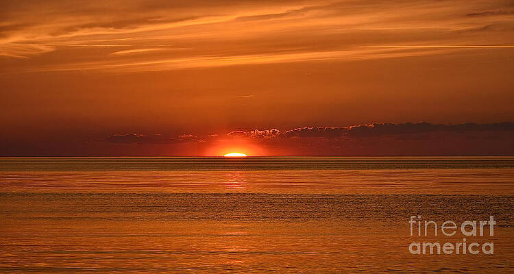 Wall Art featuring the photograph Sunset Sun Halo - Skaket Beach by Debra Banks
