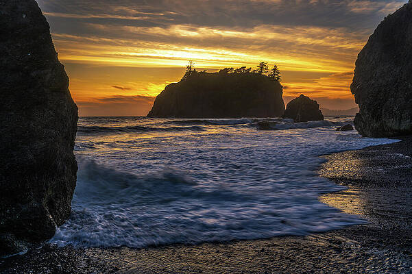 Wall Art featuring the photograph Sunset Waves And Sea Stacks At Ruby Beach, Washington State by Miroslav Liska