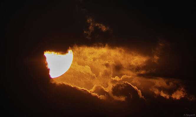 Sky Wall Art featuring the photograph Sunsets Ends 1 by Rene Vasquez