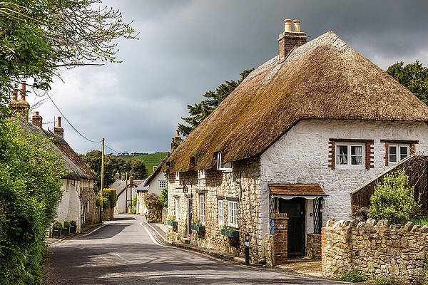 Wall Art featuring the photograph Thatched Cottages West Lulworth #6 by Shirley Mitchell