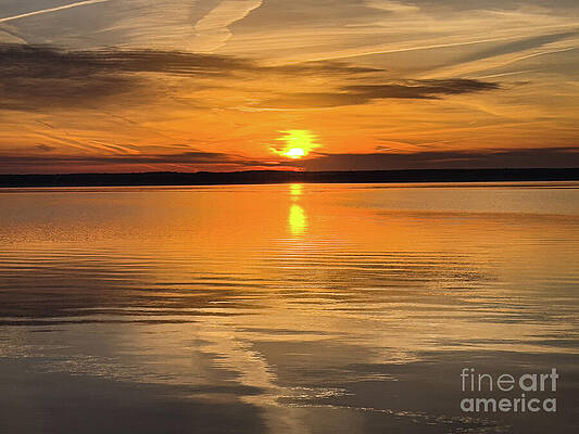 Serene Wall Art featuring the photograph The Day Brgins by William Norton