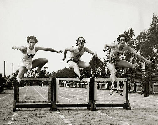 1932 Olympic Women Hurdlers Wall Art