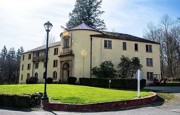 State Route 20 Photograph - Trevennen Dormitory At Northern State Hospital by Tom Cochran