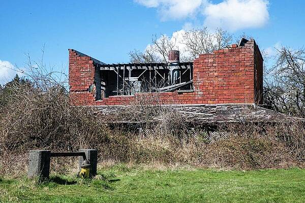 State Route 20 Photograph - Tumbledown Cannery by Tom Cochran
