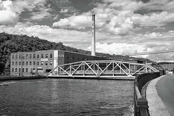 Wall Art featuring the photograph Turners Falls Canal by Steven Nelson