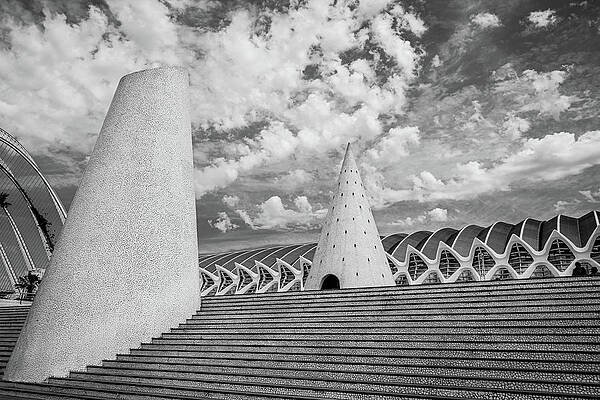 Vibrant Photograph - Valencia, City Of The Arts And The Sciences -2 by Francisco Ruiz Navas