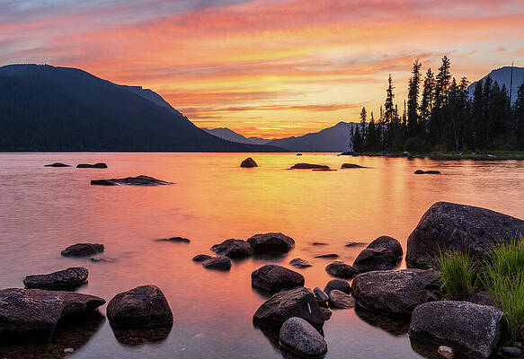 Serene Lake Sunset View Wall Art
