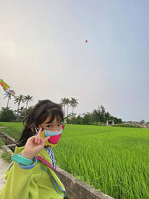 Happy Wall Art featuring the photograph Vietnamese Girl by Ed Wilkerson