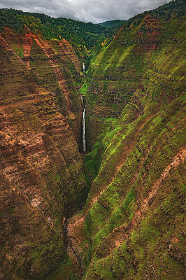 Canyon Photograph - Waimea Canyon Waterfall, Kauai, Hawaii by Abbie Warnock