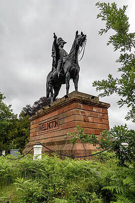 Wall Art featuring the photograph Wellington Statue #2 by Shirley Mitchell