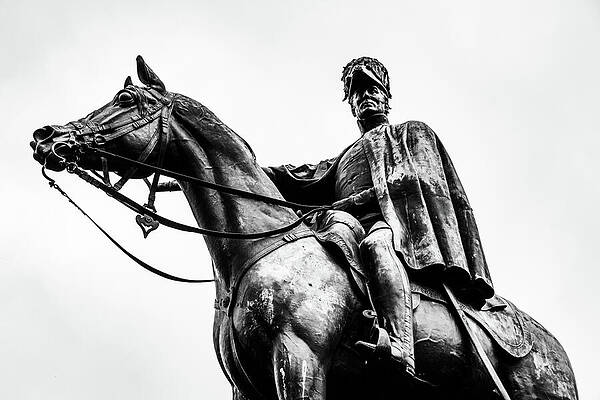 Wall Art featuring the photograph Wellington Statue #3 by Shirley Mitchell