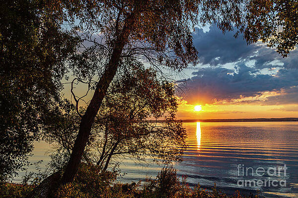 Sunrise Photograph - Who Needs The Tropics by William Norton