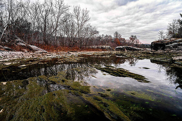 Pennsylvania Photograph - Winter Arrives On The Susquehanna River by Anthony Hightower