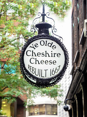 Wall Art featuring the photograph Ye Olde Cheshire Cheese by Joe Schofield