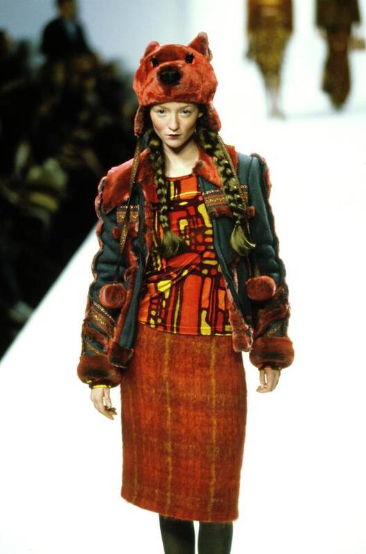 ANNA SUI ポスター Model On A Runway For Anna Sui #8 Poster by Guy Marineau - Conde Nast
