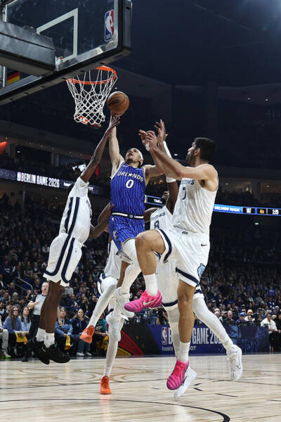 Slam Dunk Posters - Official NBA Photo Store