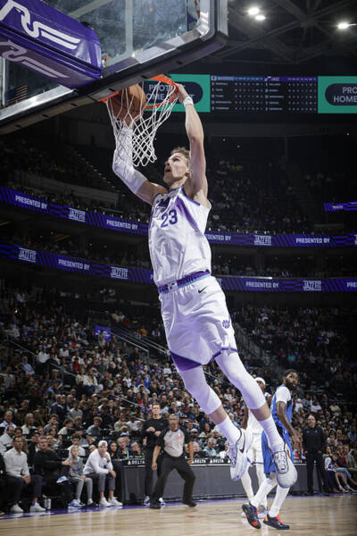 Slam Dunk Posters - Official NBA Photo Store