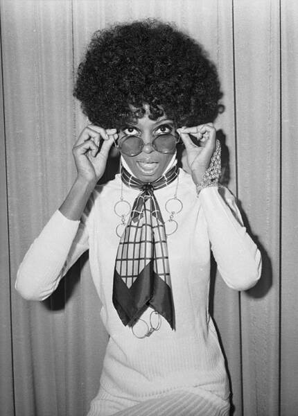 Music Wall Art featuring the photograph Diana Ross by Larry Ellis