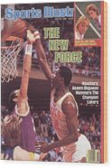 Akeem Olajuwon Dunking Against Lakers Wood Print