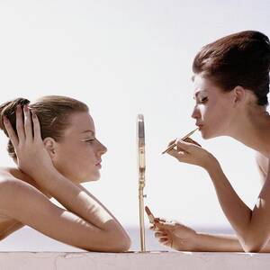 Women With A Mirror by Leombruno-Bodi