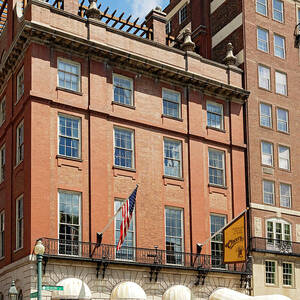 Boston, Beacon Hill, Hampshire House, Cheers, Classic Bar. by Maria Consorti