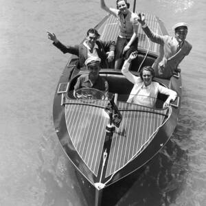 Chris-craft by Camerique Archive