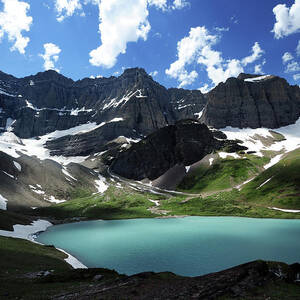 Cracker Lake by Piriya Photography