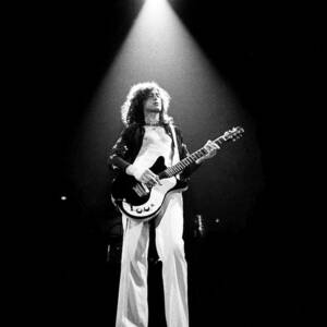 Jimmy Page Live by Larry Hulst