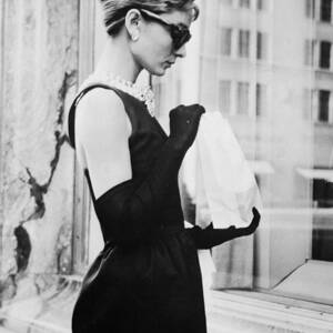 Lunch On Fifth Avenue by Keystone Features