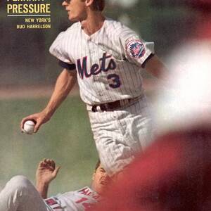 New York Mets Bud Harrelson... Sports Illustrated Cover by Sports Illustrated