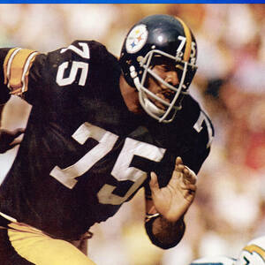 Pittsburgh Steelers Joe Greene... Sports Illustrated Cover by Sports Illustrated