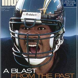San Diego Chargers Junior Seau, 1993 Nfl Football Preview Sports Illustrated Cover by Sports Illustrated