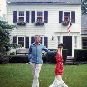 Slims Helping Hand by Slim Aarons