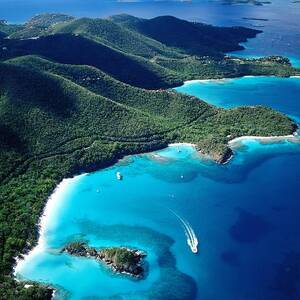 Trunk Bay, St John, Virgin Islands by Werner Bertsch
