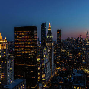 Late Evening in Manhattan by Elvira Peretsman Late Evening in Manhattan by Elvira Peretsman