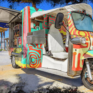 Mobile Beach Bar with Black by Kelley King Mobile Beach Bar with Black by Kelley King