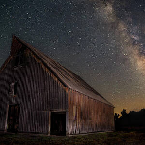 Olsen Barn Nightscape by Mike Lee